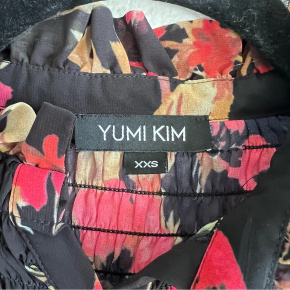 Yumi Kim Emmaline Floral Blouse - Picture 5 of 13